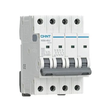 320758 Авт. выкл. NB8-40J 4P 32А 6кА х-ка C (R)